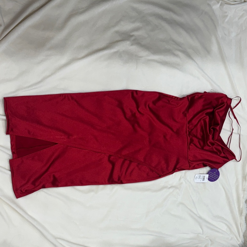 Windsor Elegant Red Midi Dress